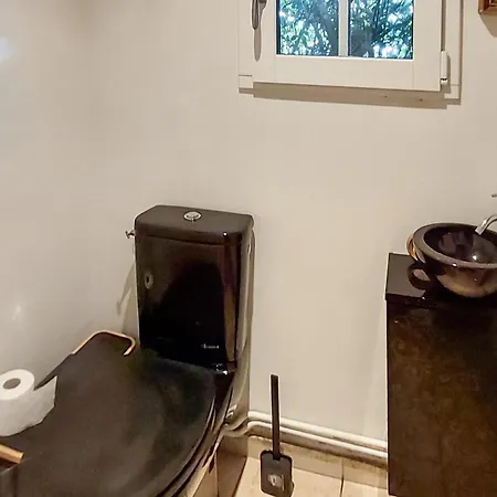 2 Bedroom Beautiful In Casa vacanze Beaumesnil (Eure)